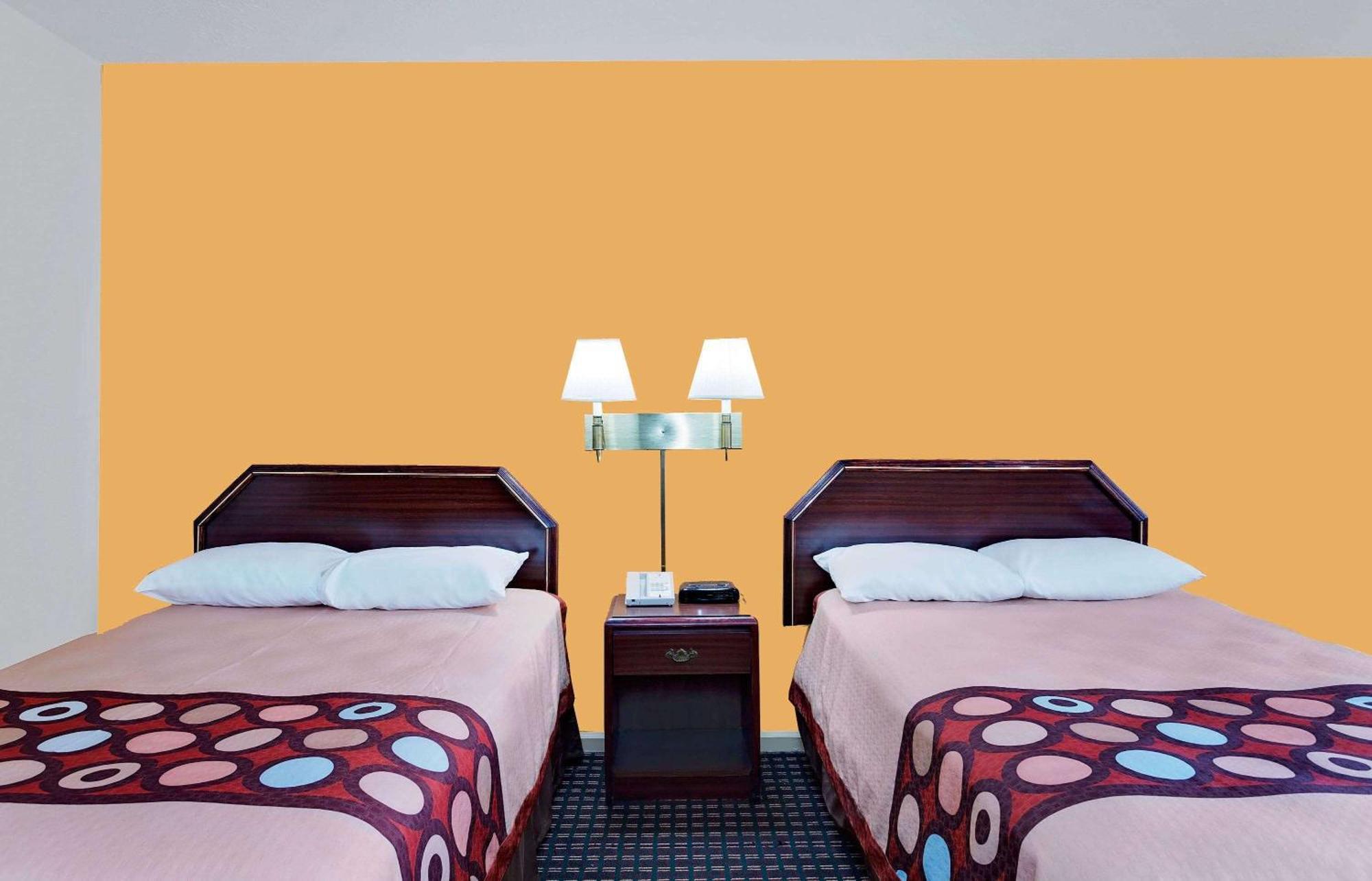 Super 8 By Wyndham הילסוויל מראה חיצוני תמונה